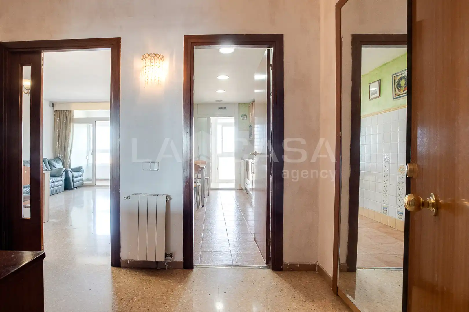 Piso en venta en Barcelona con Calefacción y Balcón