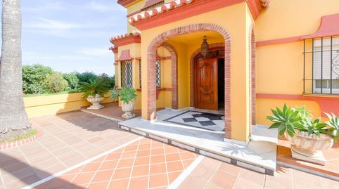 VENTA DE CHALET INDEPENDIENTE EN LA ZONA DE EL LAGAREJO, MIJAS COSTA. 5 DORMITORIOS Y PISCINA!