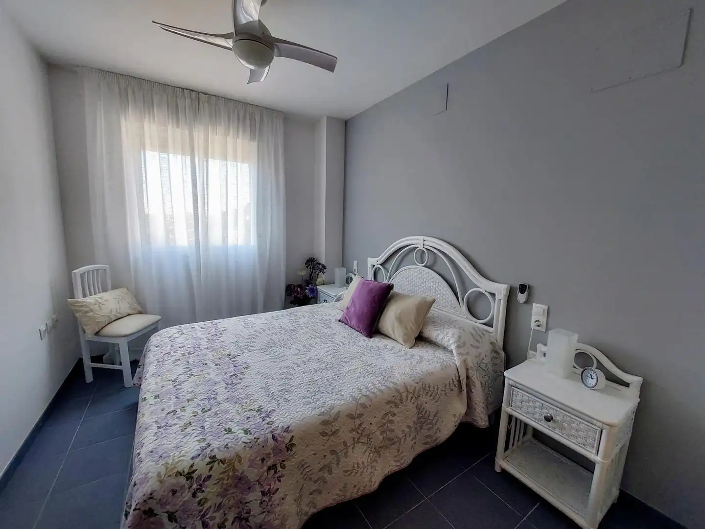 Habitación de Apartamento de alquiler en Oropesa del Mar / Orpesa con Aire acondicionado, Terraza y Amueblado