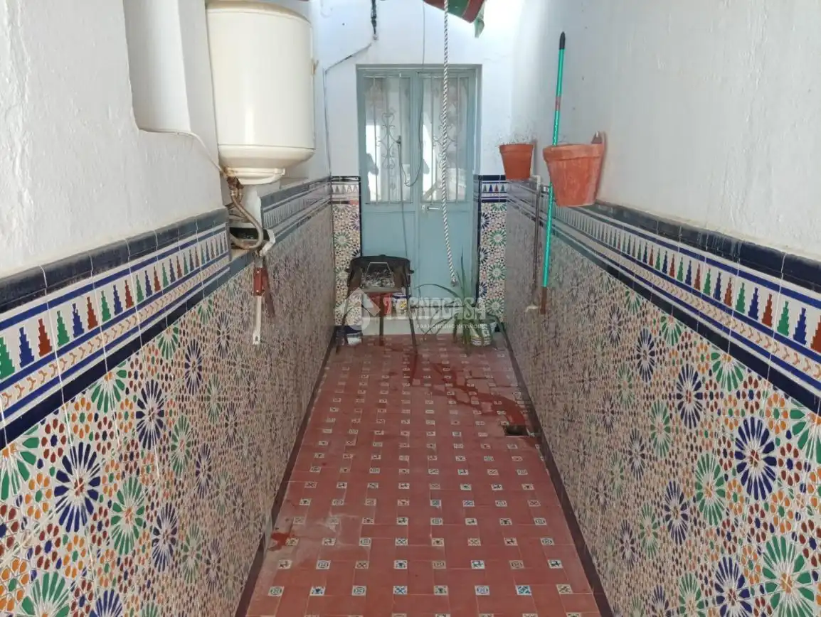 Detached homes for sale in Arahal  with Air Conditioner and Terrace