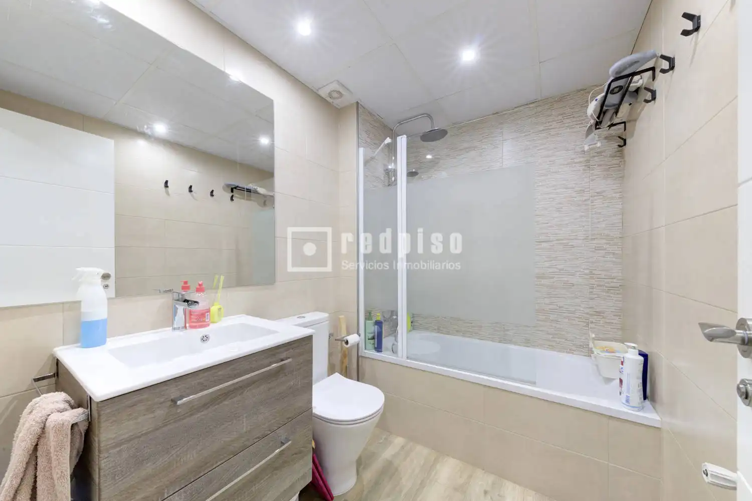 Bathroom of Flat for sale in Las Rozas de Madrid  with Air Conditioner, Heating and Private garden