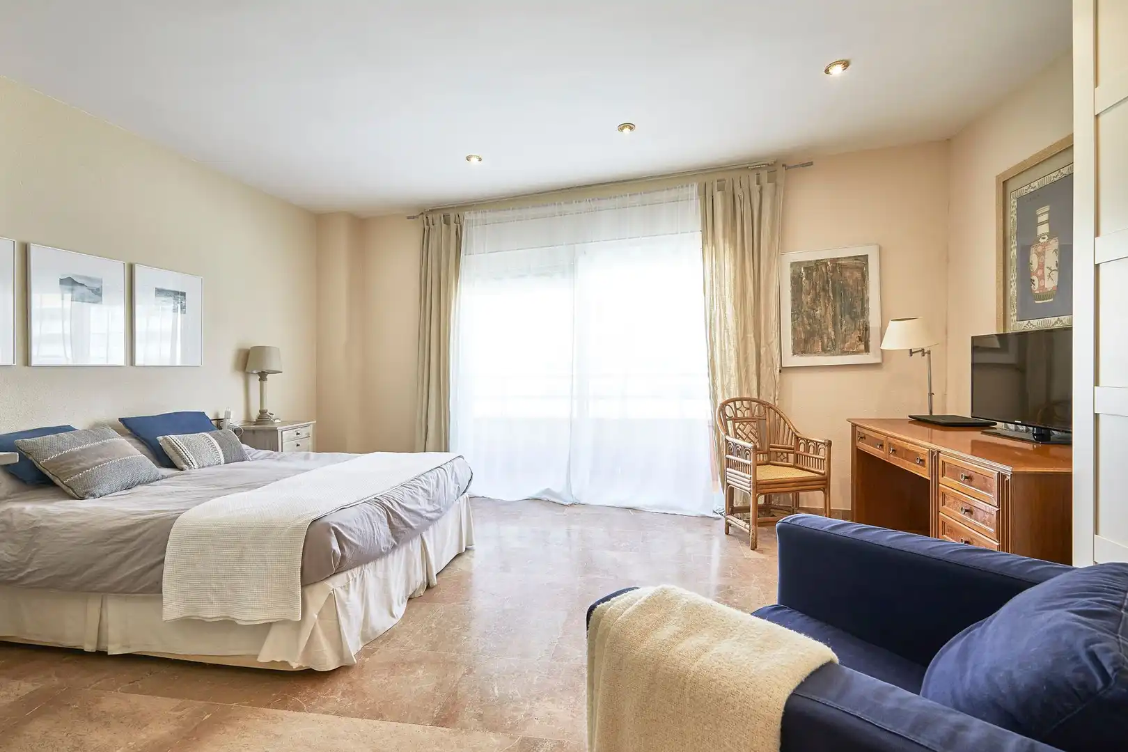 Bedroom of Detached homes for sale in Badalona  with Air Conditioner, Heating and Terrace