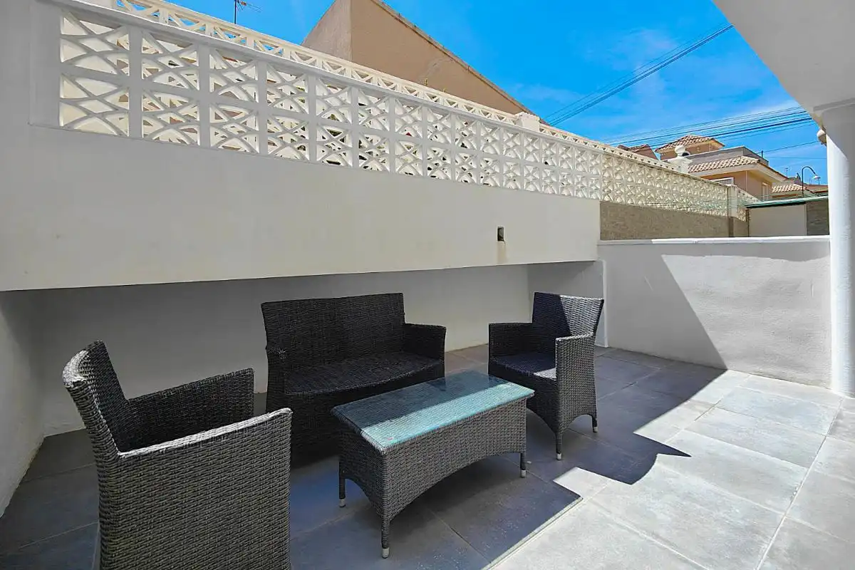 Terrace of Ground floor for sale in Torrevieja  with Air Conditioner, Heating and Private garden
