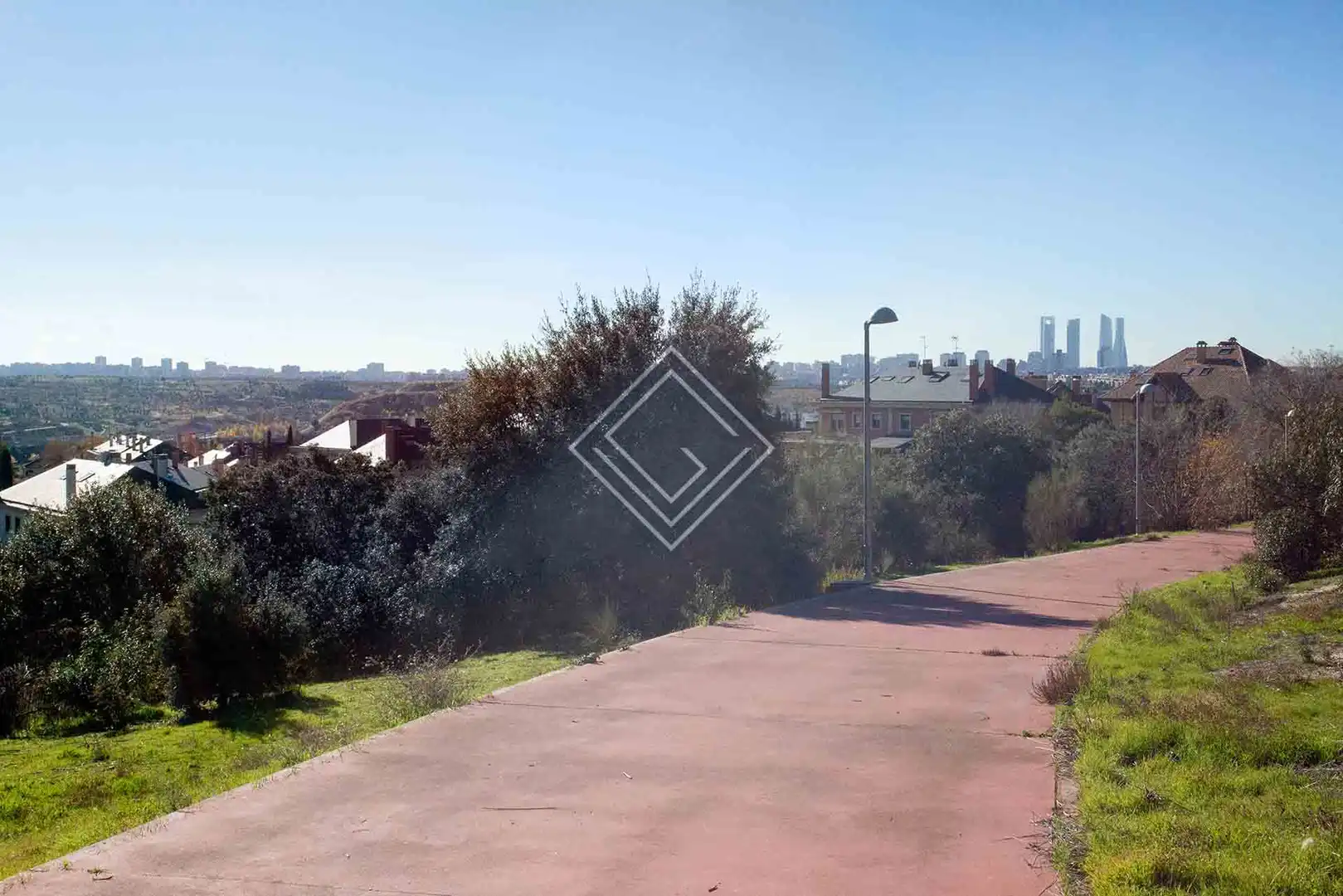 Casa adosada de lloguer en La Moraleja amb Aire condicionat, Calefacció i Jardí privat