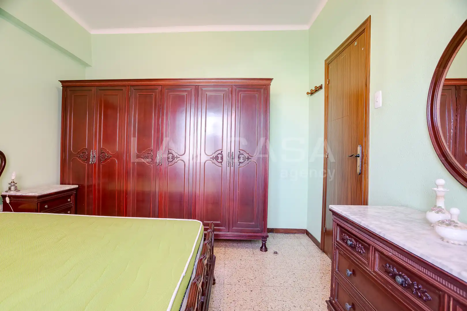 Piso con terraza en venta en Carrer del Camp Arriassa, imagen 11