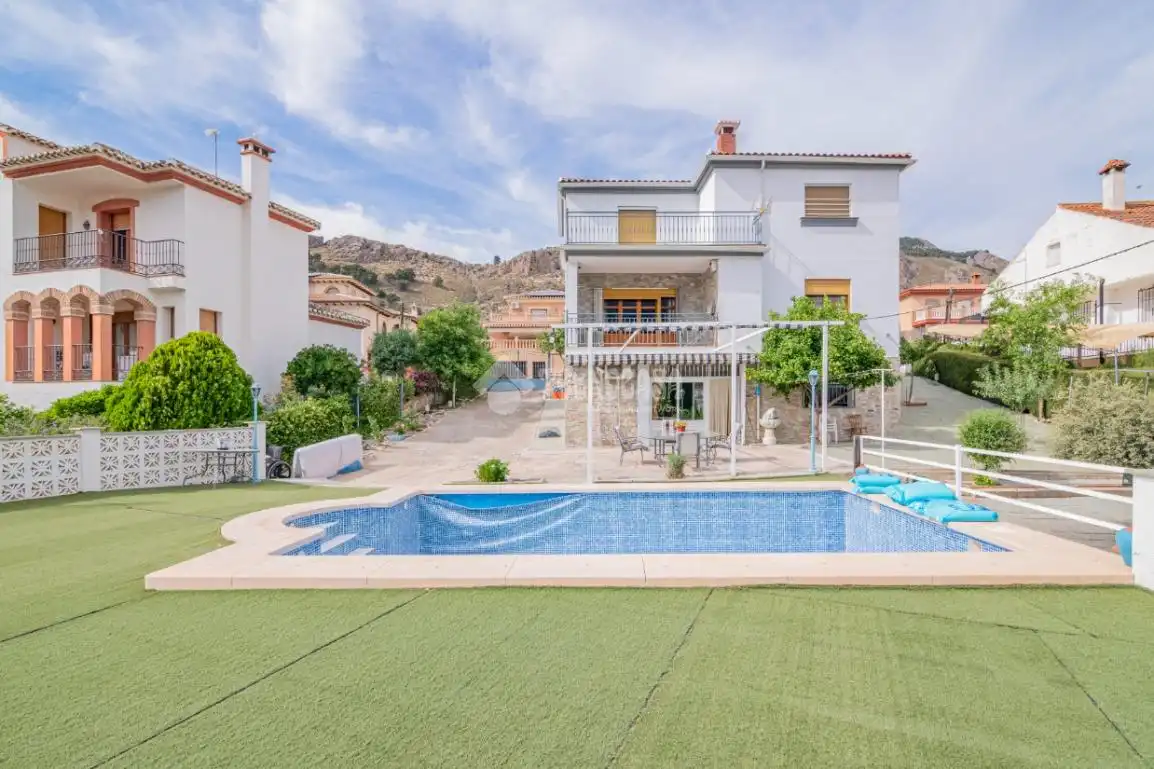 Swimming pool of Houses for sale in Loja  with Air Conditioner, Terrace and Balcony