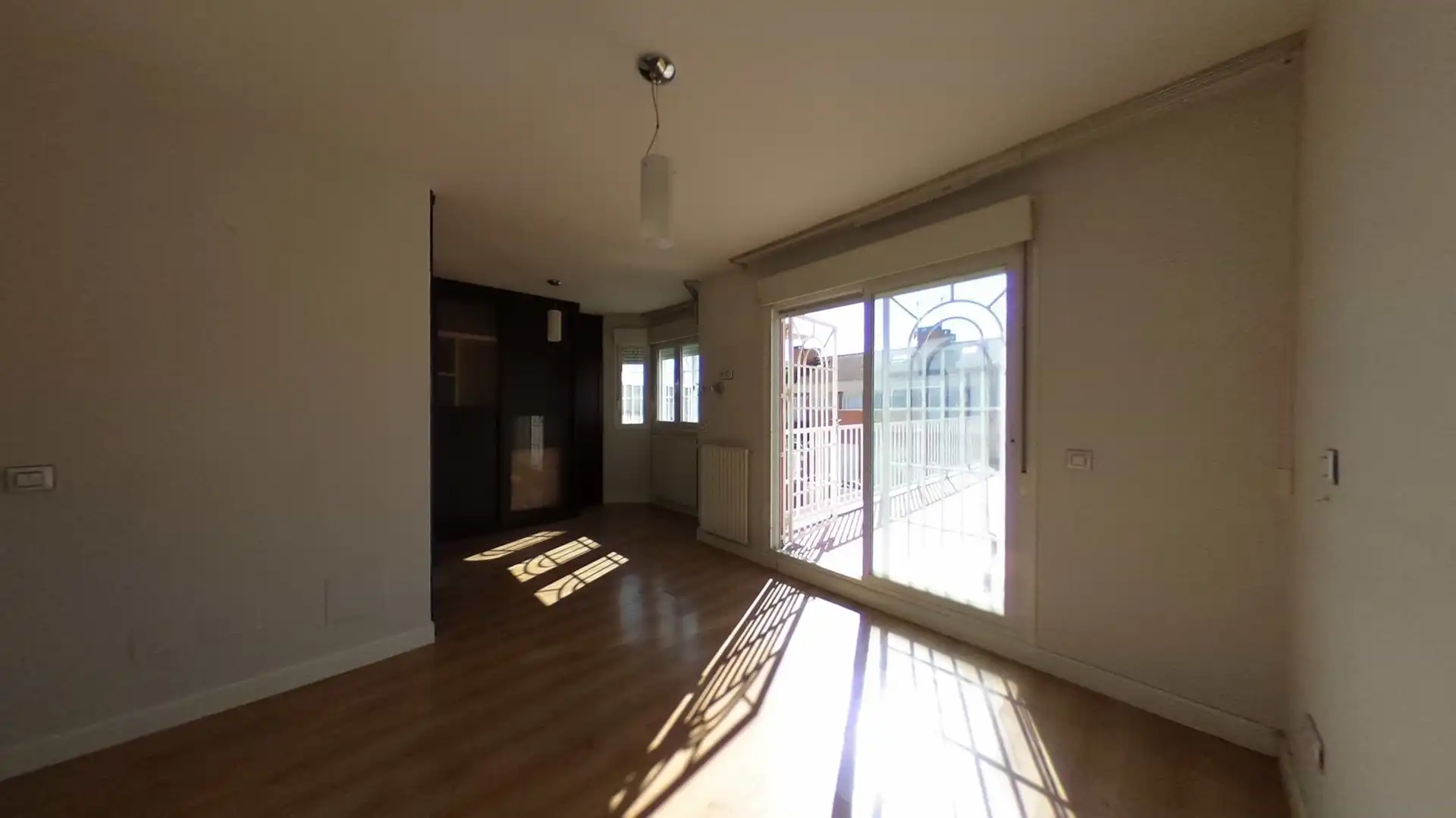 Sala de estar de Casa adosada en venta en Parla con Terraza y Trastero