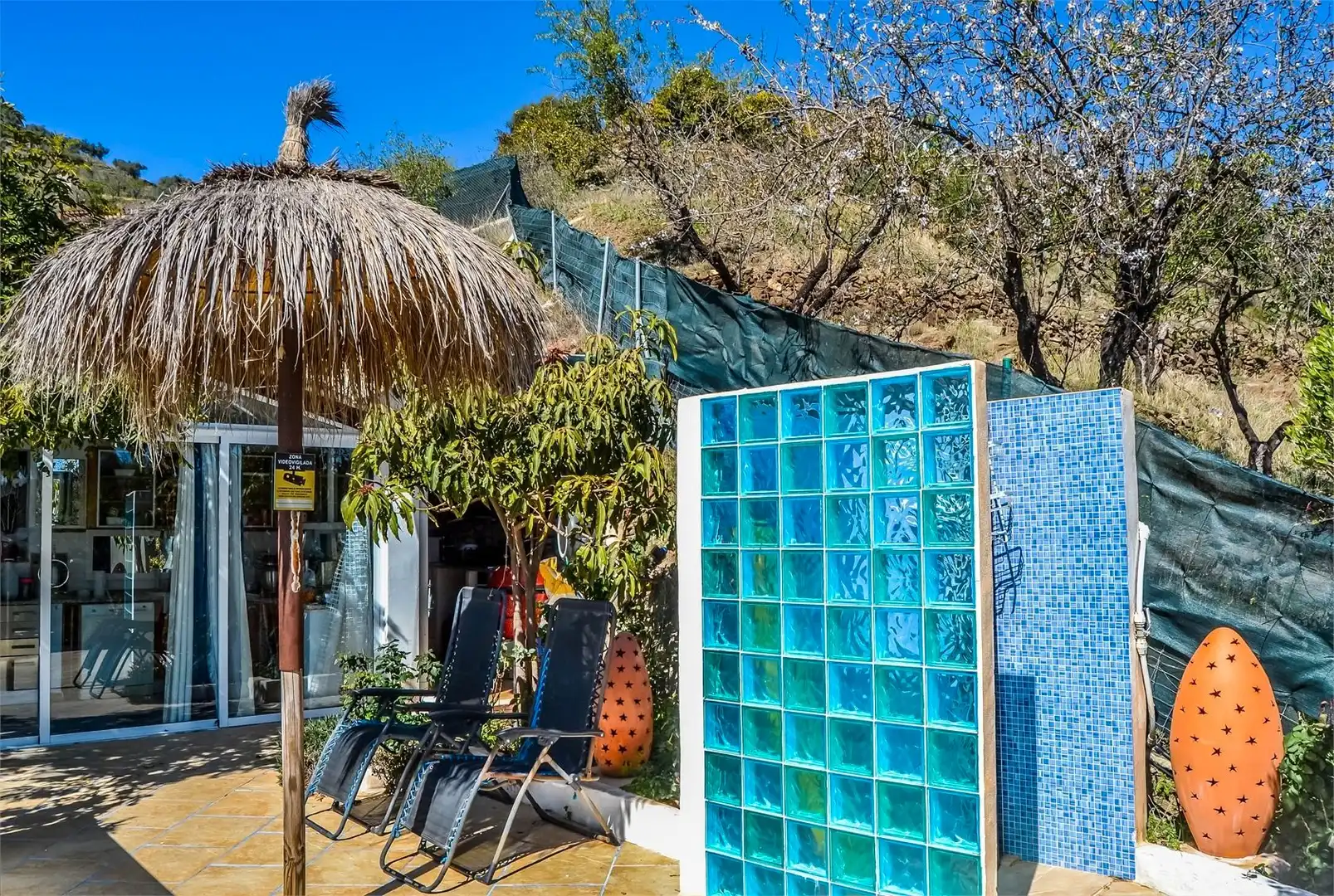 Vista exterior de Finca rústica en venda en Arenas amb Aire condicionat, Jardí privat i Terrassa