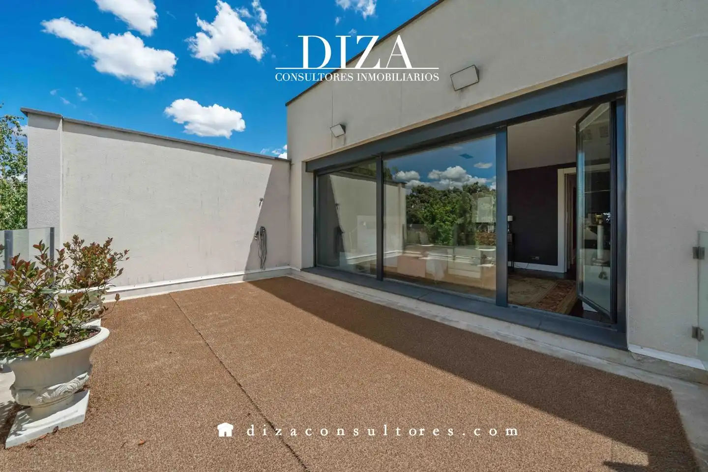 Terraza de Casa o chalet en venta en Boadilla del Monte con Aire acondicionado, Calefacción y Jardín privado