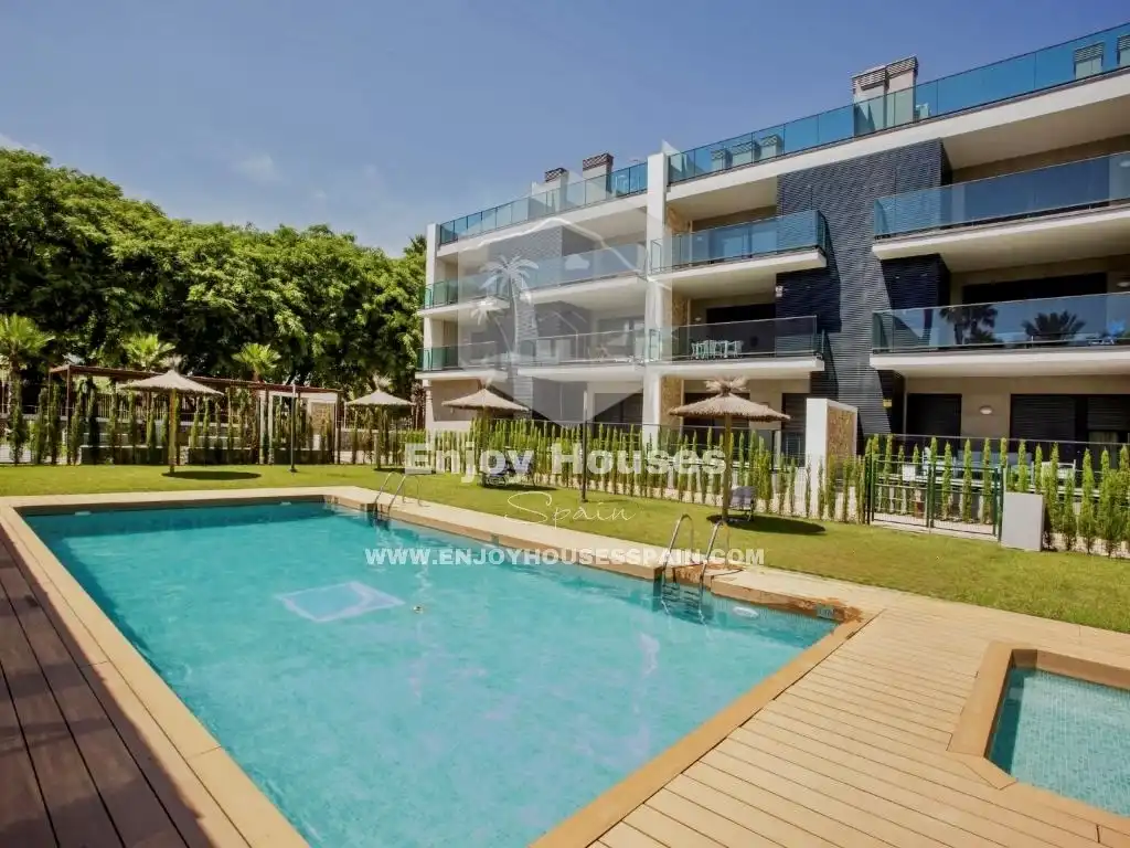 Penthouse with terrace for sale in Montañar - El Arenal