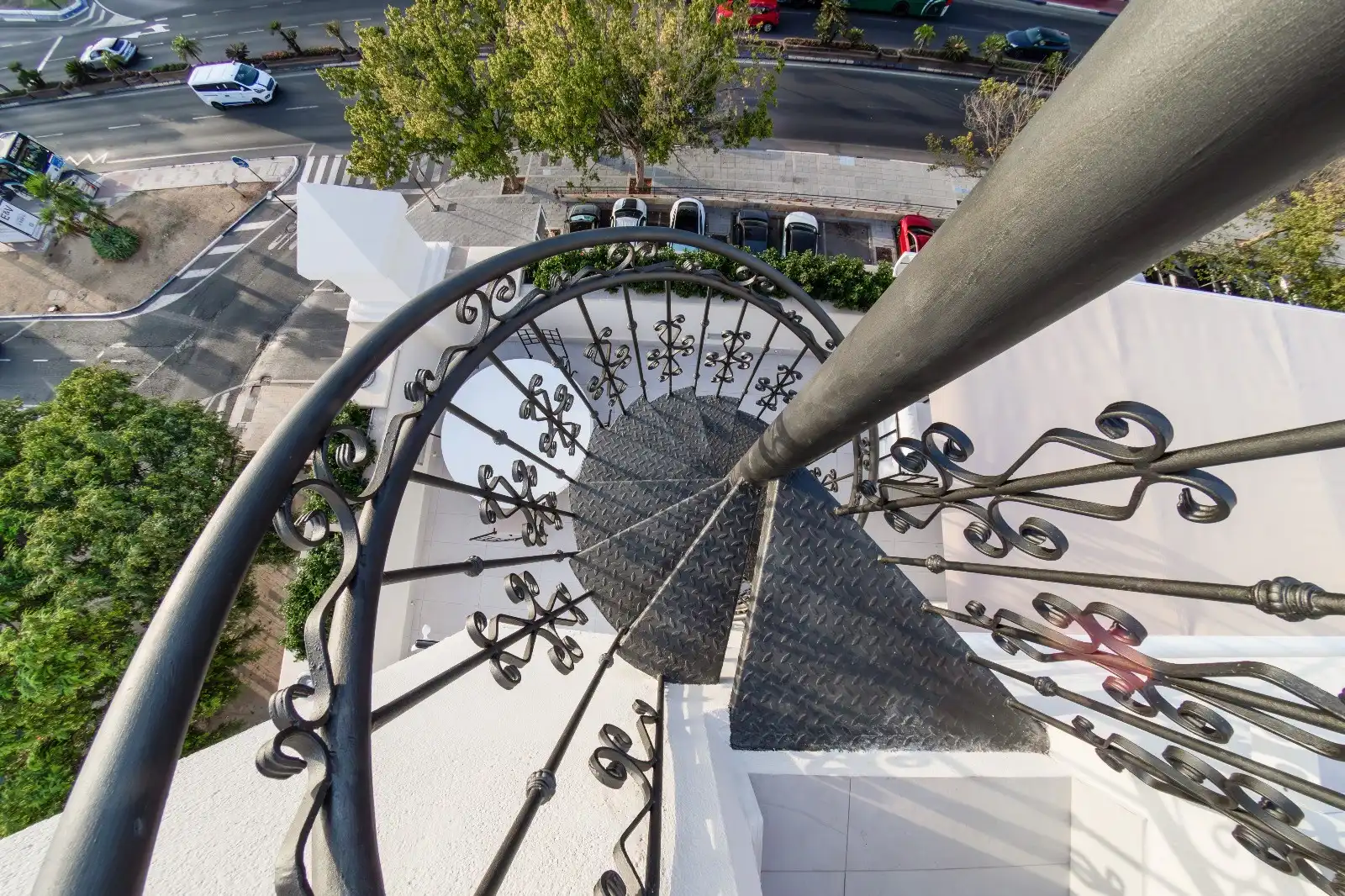 Vista exterior de Àtic de lloguer en Marbella amb Terrassa, Moblat i Jacuzzi