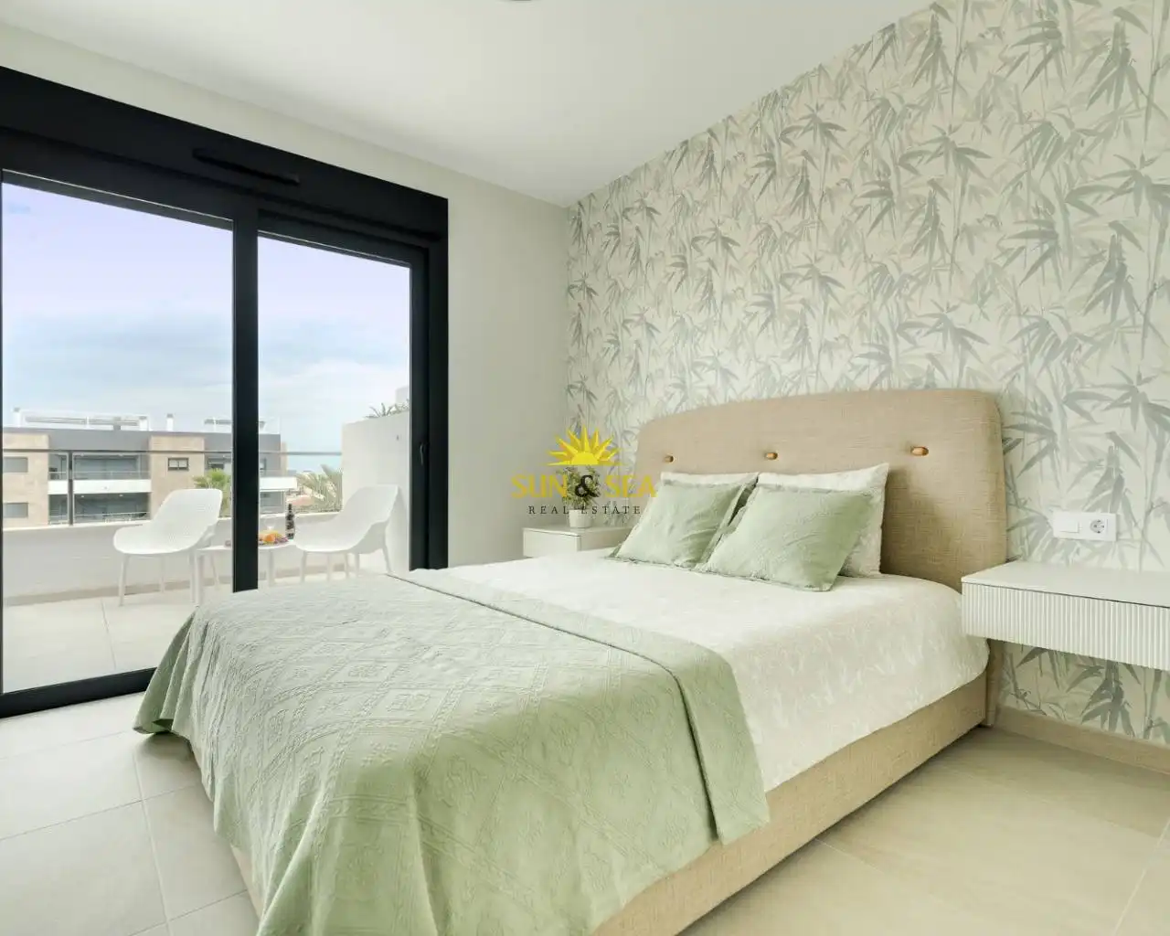 Habitación de Ático de alquiler en Orihuela con Aire acondicionado, Calefacción y Terraza