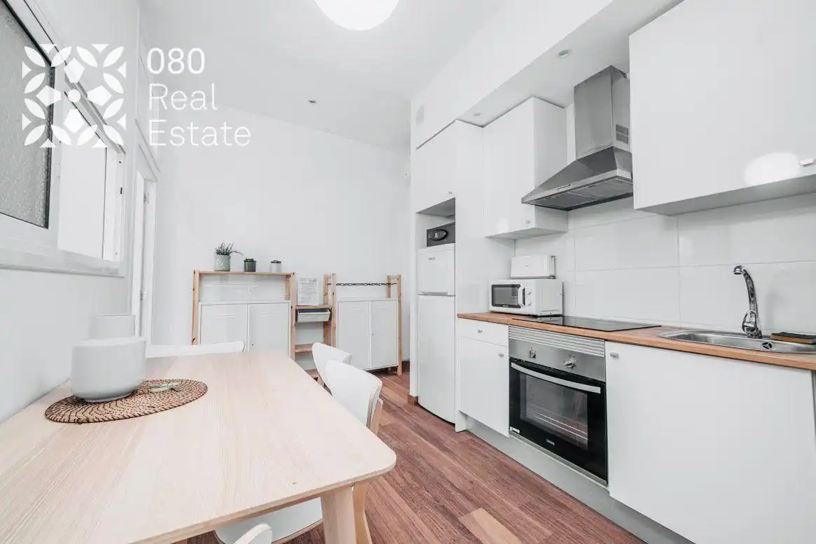 Flat with lift to rent in Carrer de la Boqueria, imagen 2