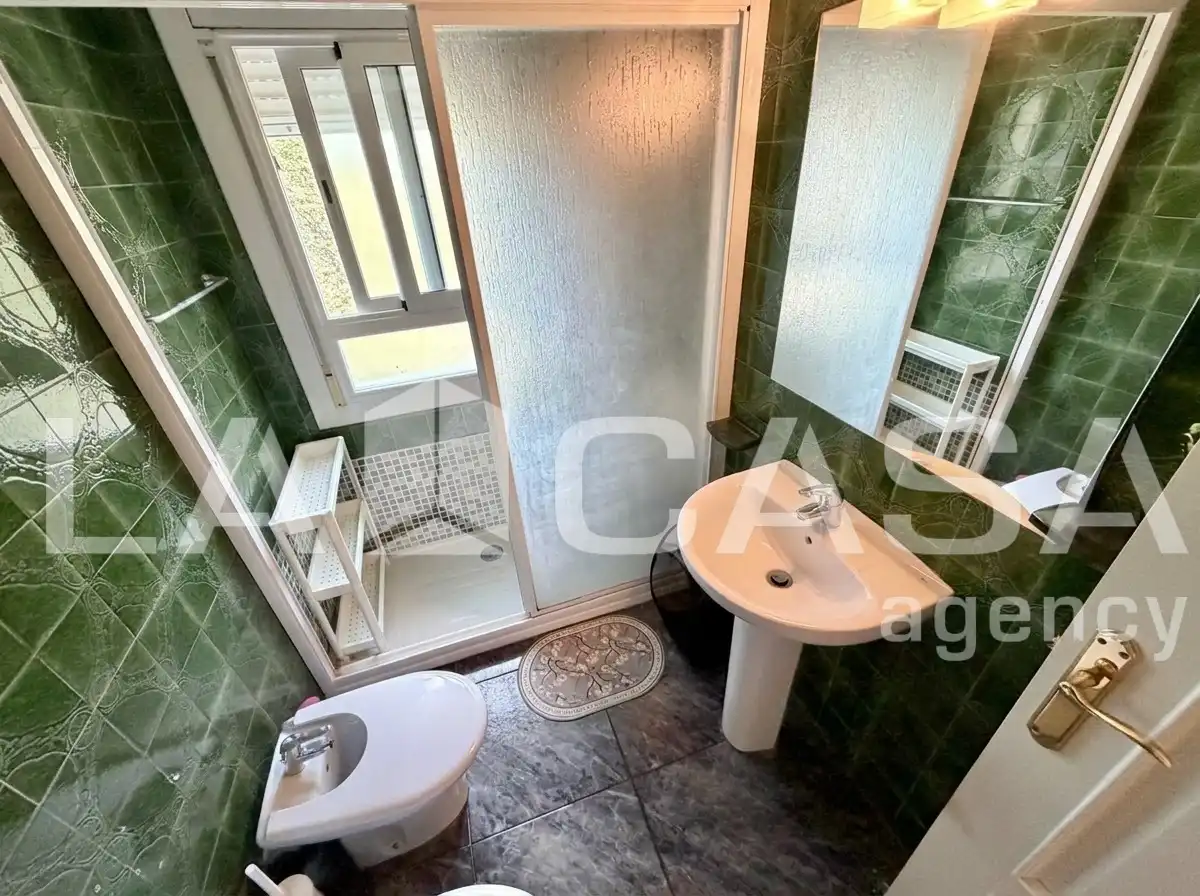 Bathroom of Flat for sale in Barcelona  with Balcony
