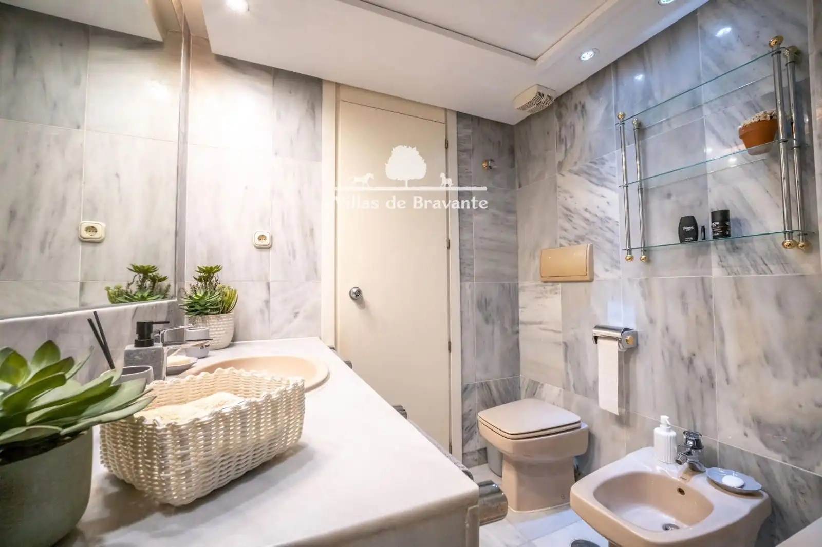 Baño de Dúplex en venta en Marbella con Aire acondicionado, Calefacción y Parquet