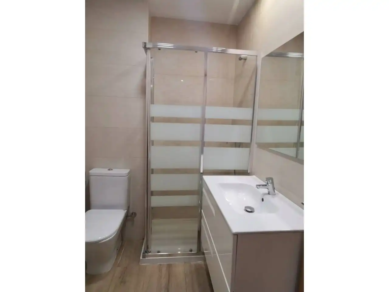 Badezimmer von Wohnung zur Miete in Valencia mit Balkon