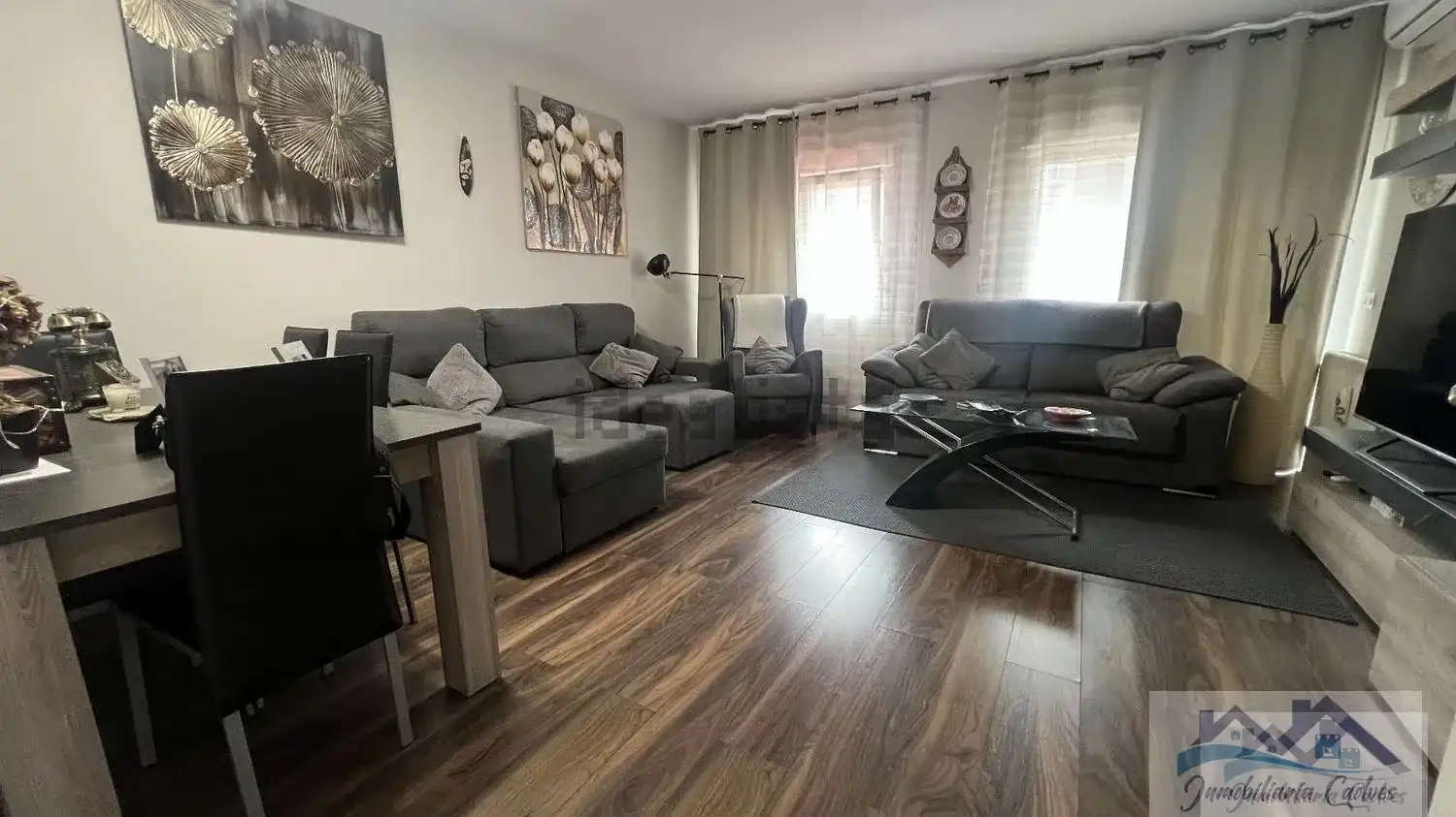 Sala d'estar de Casa adosada en venda en Boadilla del Monte amb Aire condicionat, Calefacció i Parquet