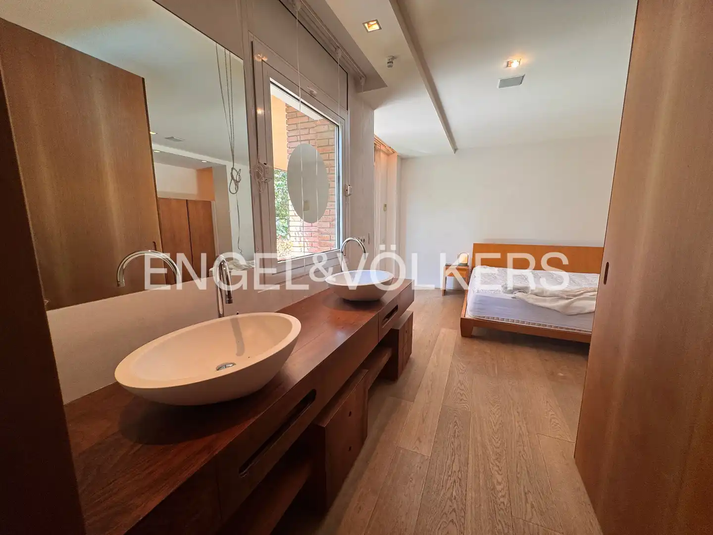 Bedroom of Flat for rent in Les Corts