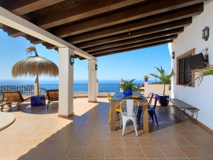 Terrace of House or chalet to rent in Almuñécar  with Air Conditioner, Heating and Terrace