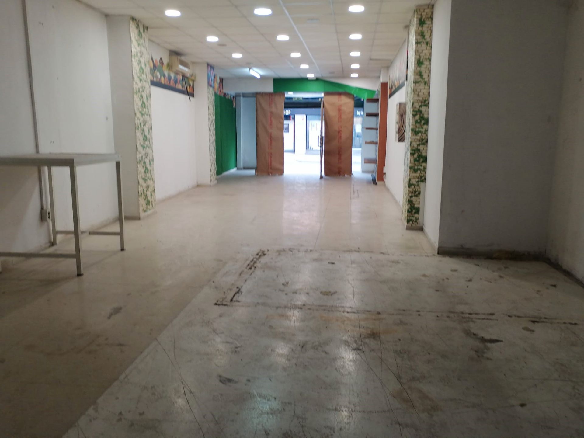 Premises to rent in Segle XX, Sud