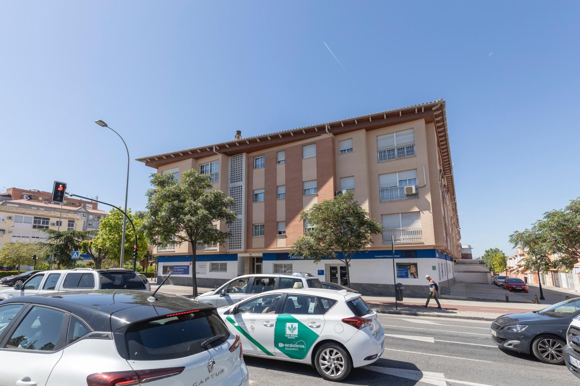 Exterior view of Flat for sale in  Granada Capital  with Air Conditioner and Heating
