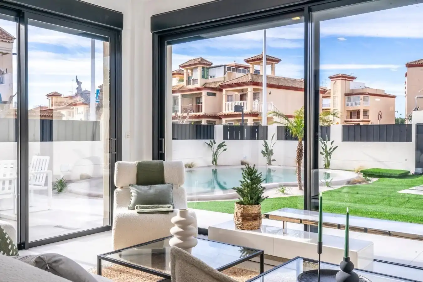 Chalet con piscina en venta en Roldán, imagen 10