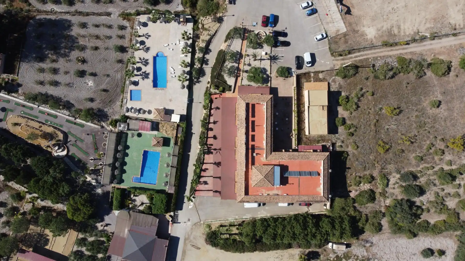 Parkplatz von Gebäude zum Verkauf in Turre
