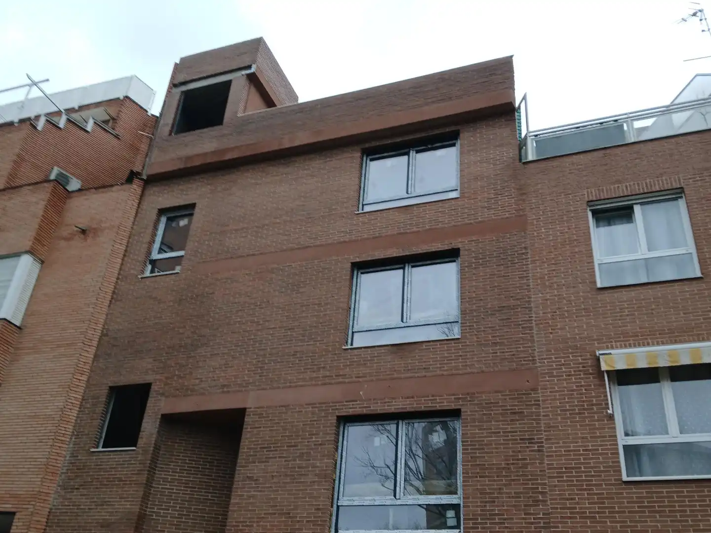 Vista exterior de Àtic en venda en Madrid amb Aire condicionat, Calefacció i Terrassa