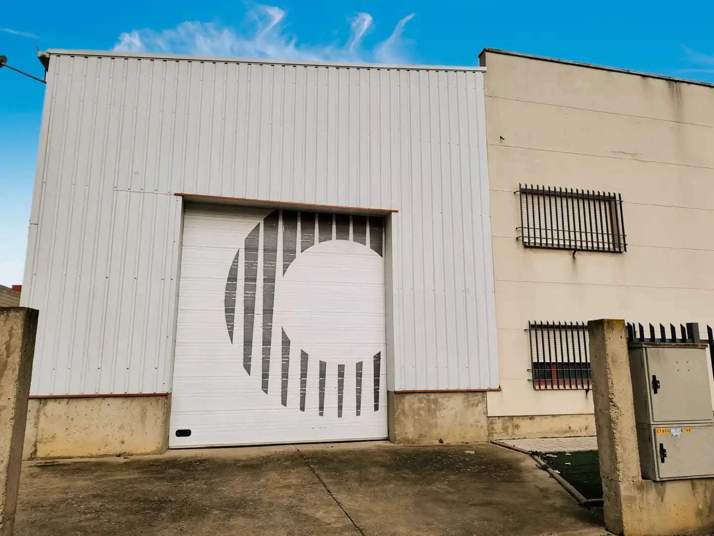 Exterior view of Industrial buildings for sale in Palencia  with Heating and Alarm