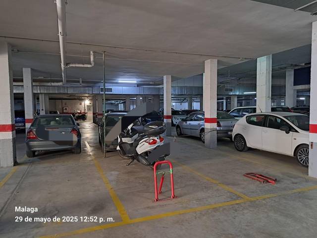 Garaje en Venta en Las Flores