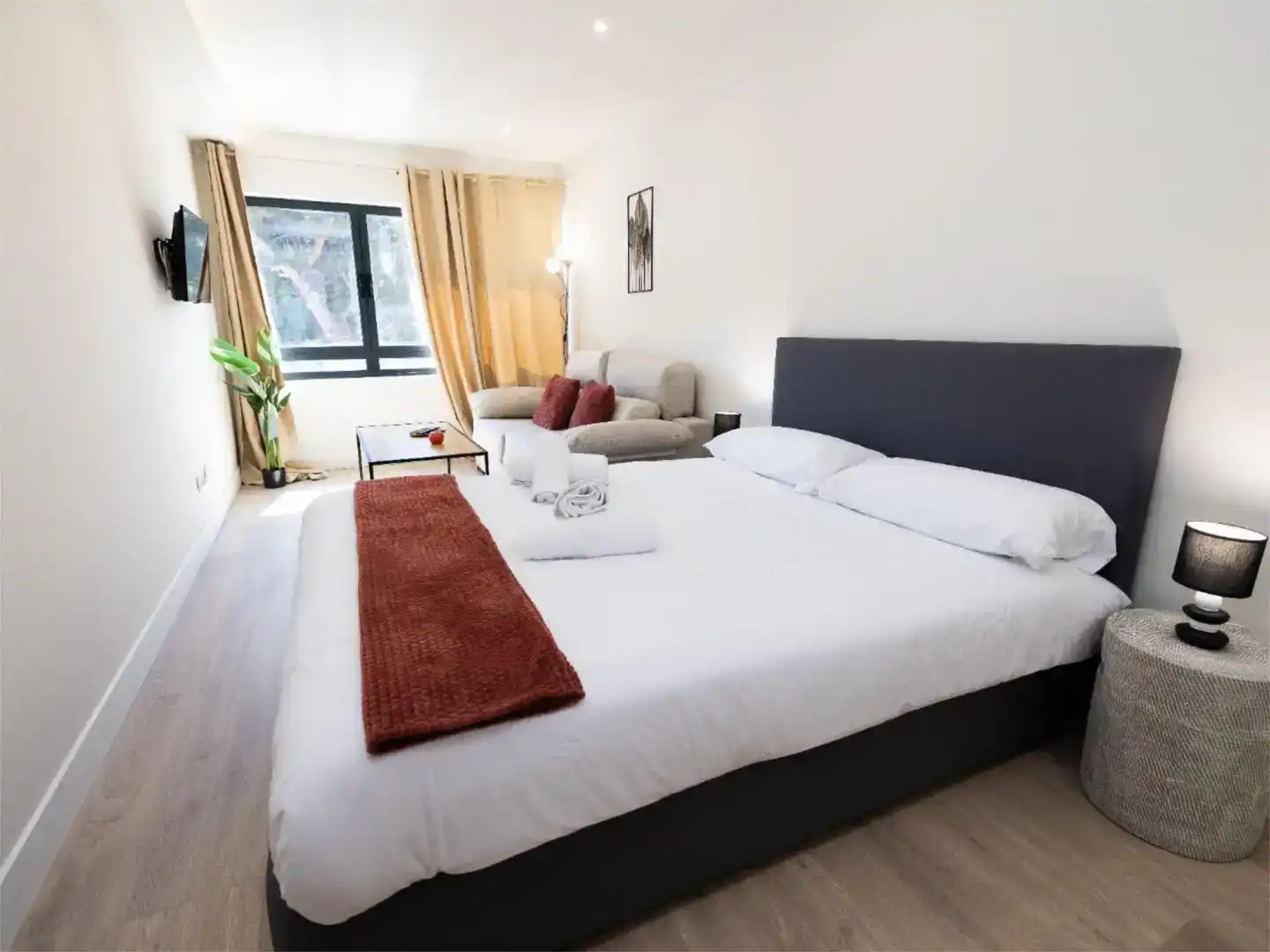 Habitación de Apartamento de alquiler en Madrid con Aire acondicionado y Amueblado