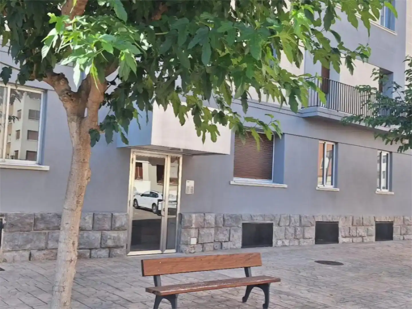 Außenansicht von Wohnung zur Miete in  Zaragoza Capital