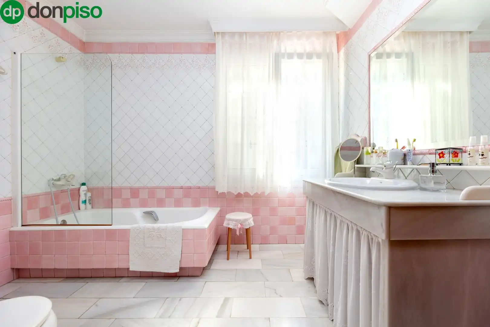 Bathroom of Detached homes for sale in Granada  with Air Conditioner, Heating and Private garden