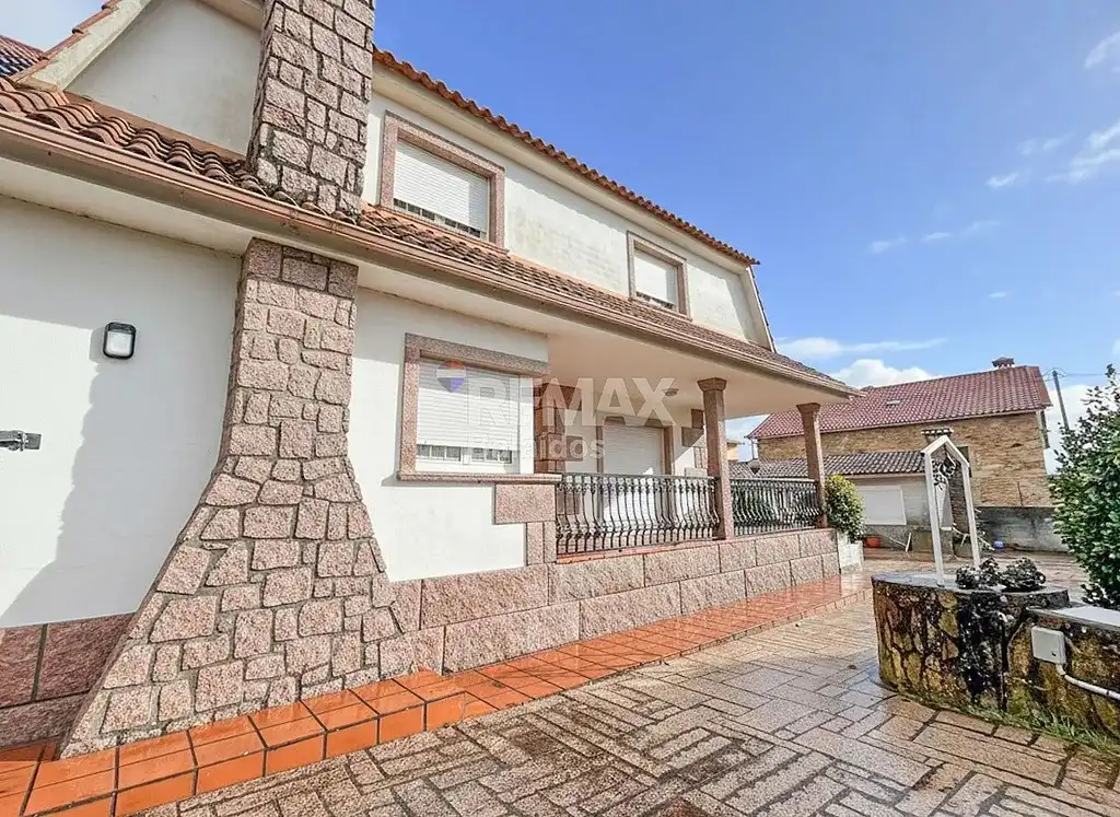 Casa amb jardí en venda a O Carrascal, imagen 2