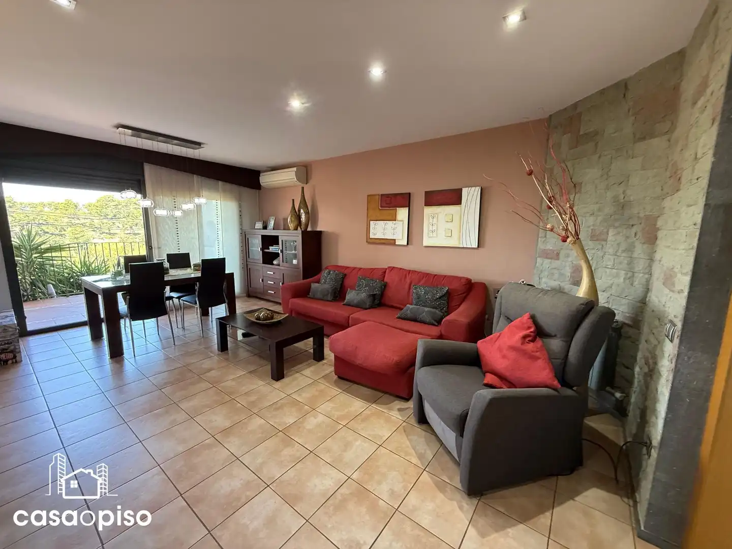 Wohnzimmer von Haus oder Chalet zum Verkauf in Rubí mit Klimaanlage, Heizung und Privatgarten
