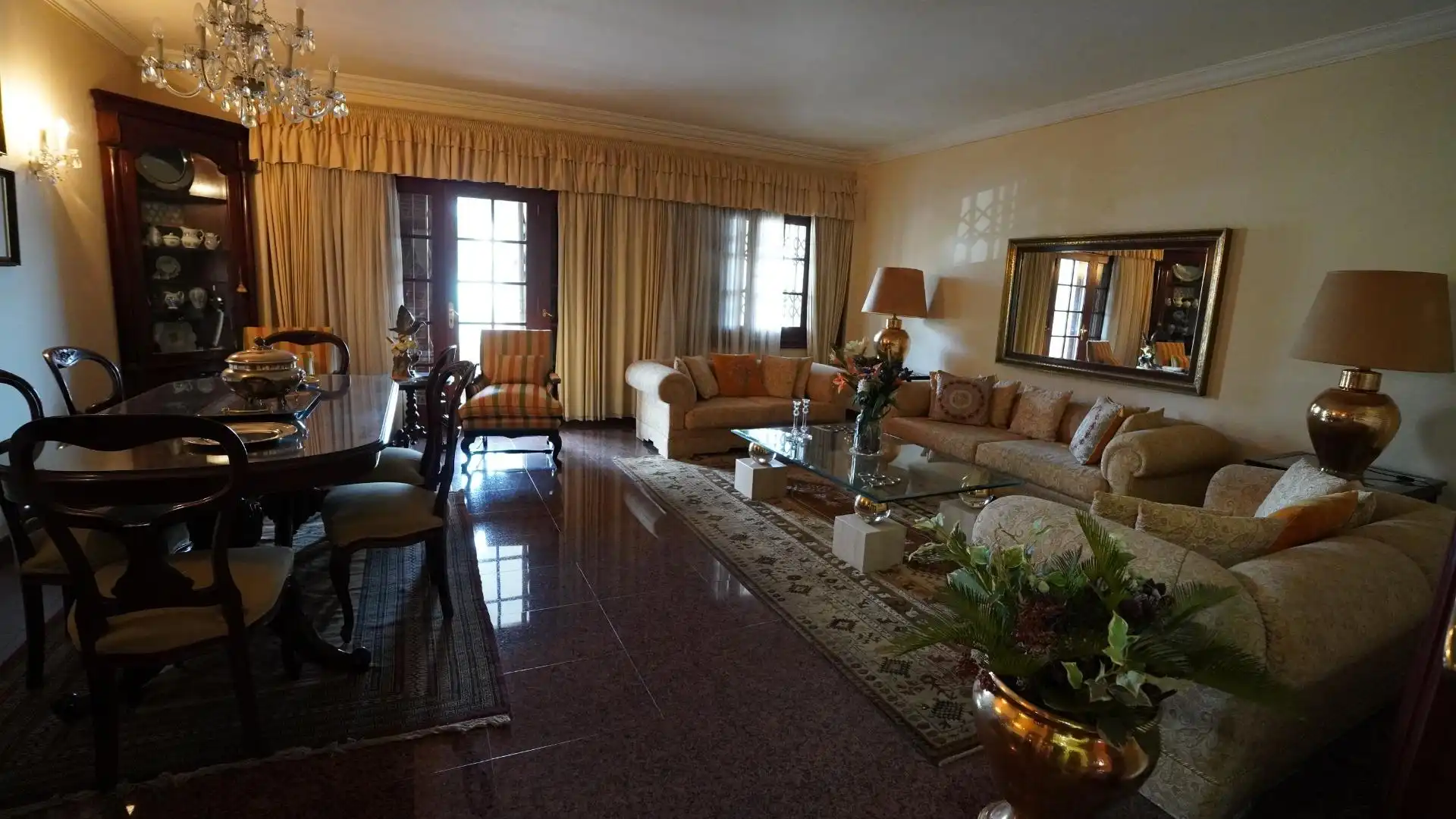 Living room of Houses for sale in Las Palmas de Gran Canaria  with Air Conditioner, Private garden and Terrace