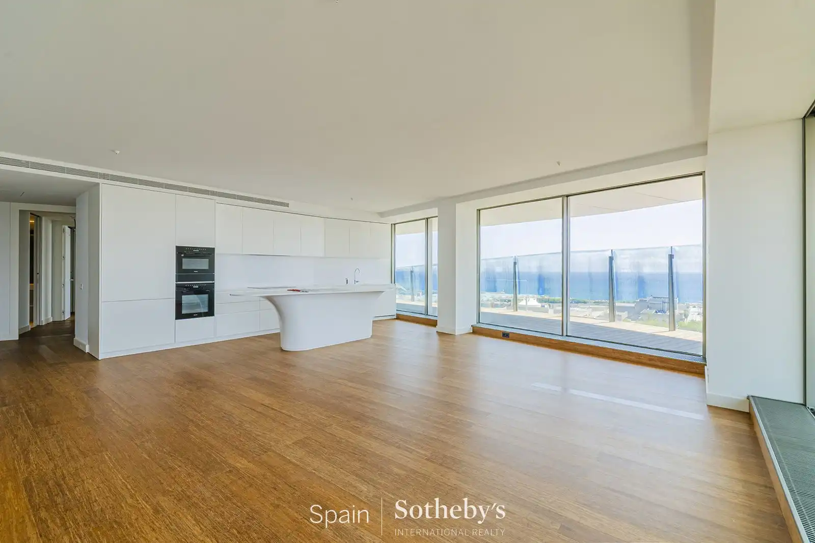 Sala d'estar de Apartament en venda en Barcelona amb Calefacció, Terrassa i Traster