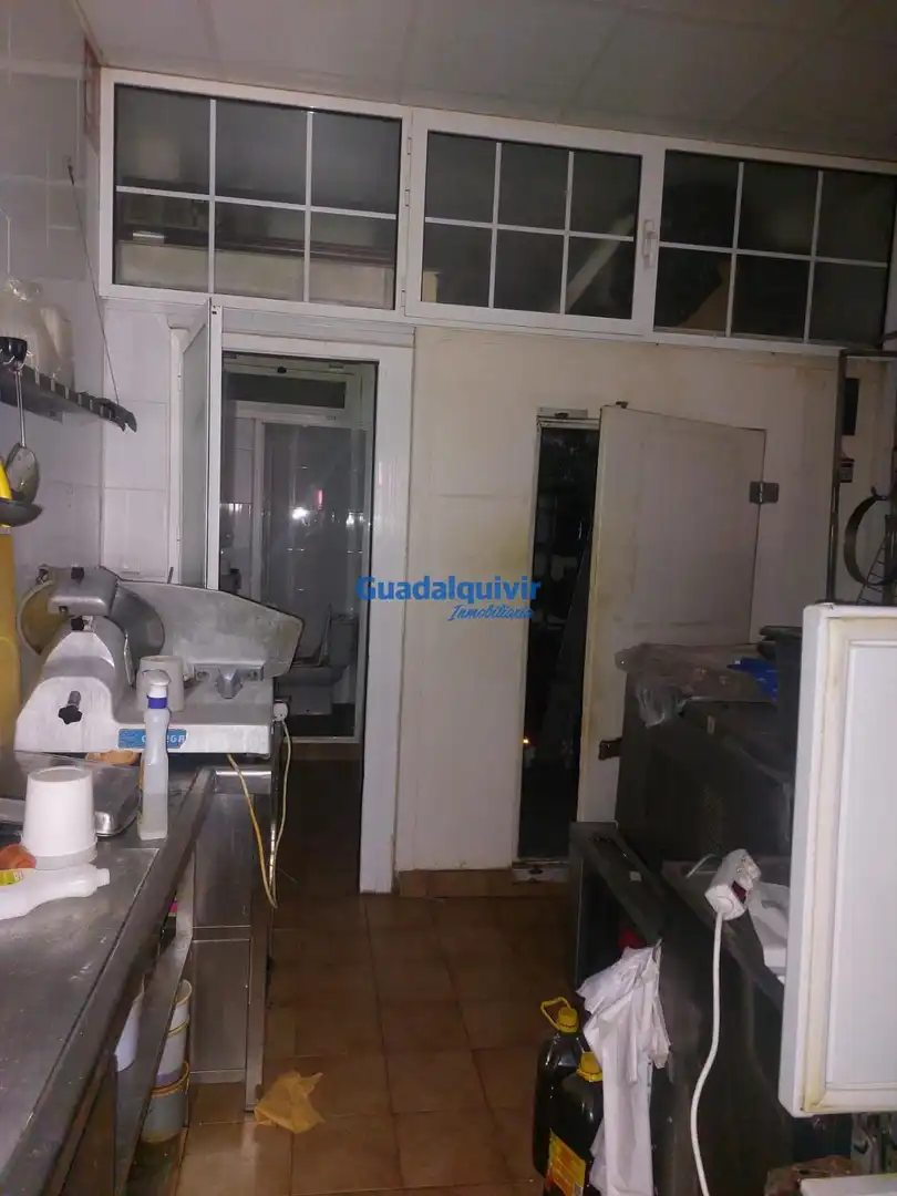 Cuina de Local en venda en Dos Hermanas