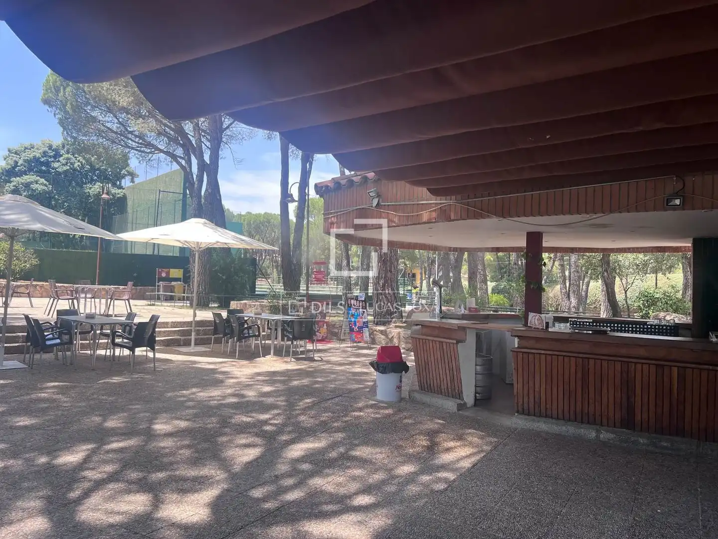 Terrassa de Casa o xalet en venda en San Martín de Valdeiglesias amb Aire condicionat, Jardí privat i Terrassa