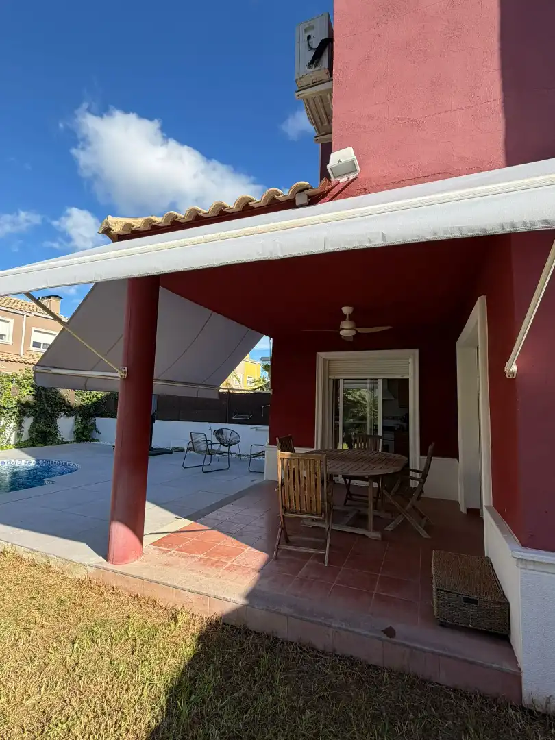 Detached homes for rent in Riba-roja de Túria