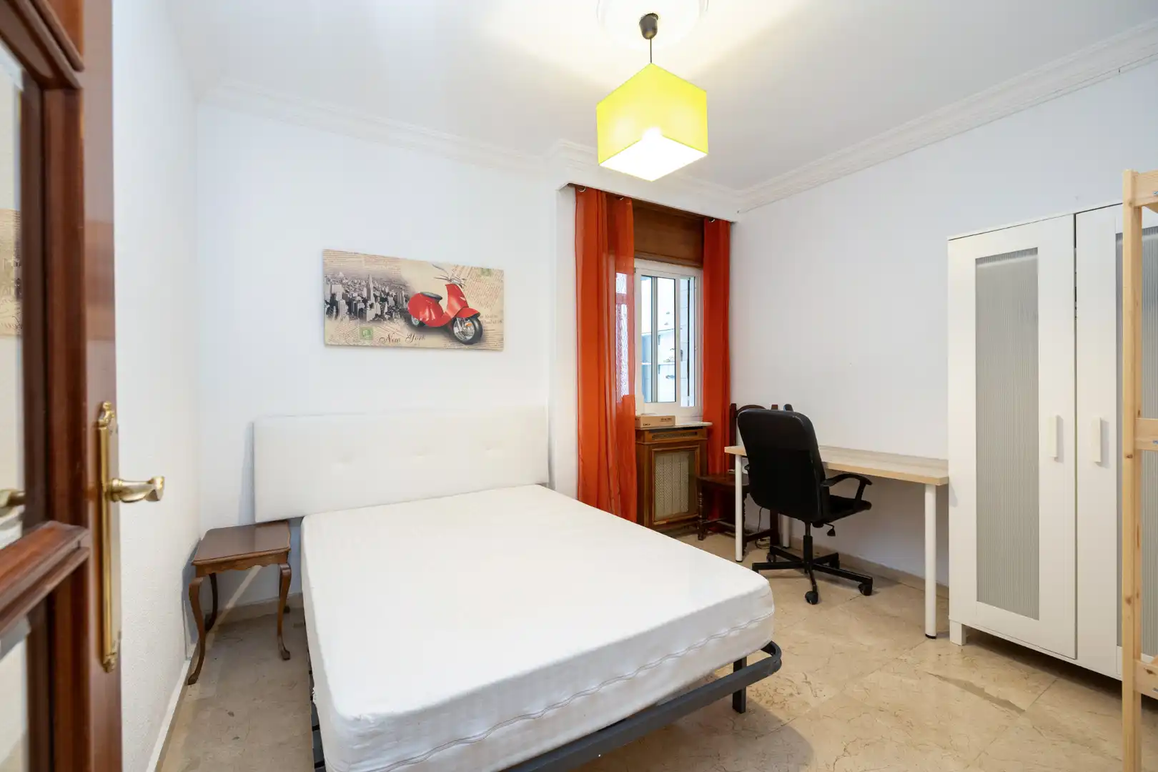 Wohnung zur Miete in Calle Emperatriz Eugenia, Camino de Ronda