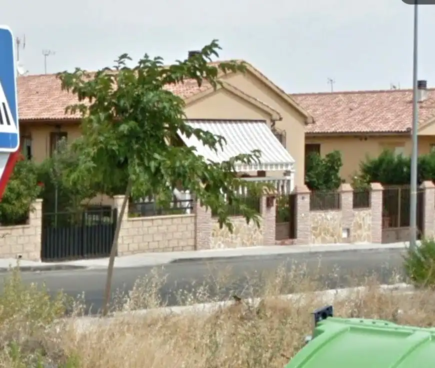 Casa en venda a Layos, imagen 2