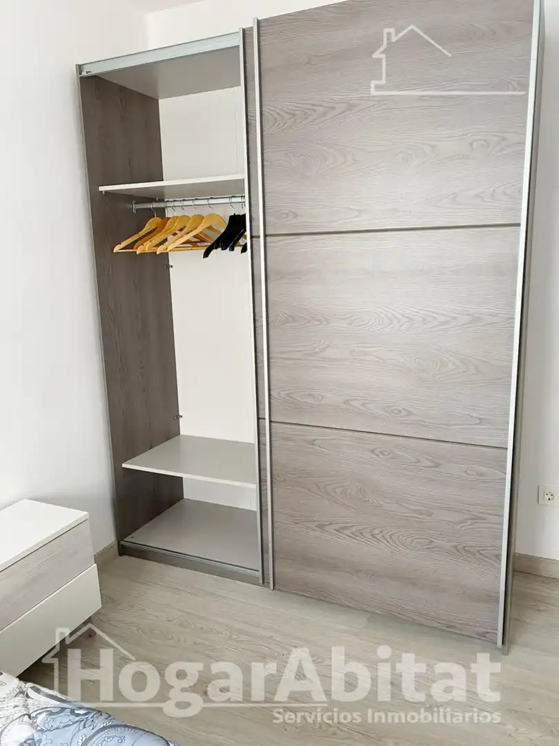 Habitación de Piso en venta en Castellón de la Plana / Castelló de la Plana con Aire acondicionado, Calefacción y Balcón