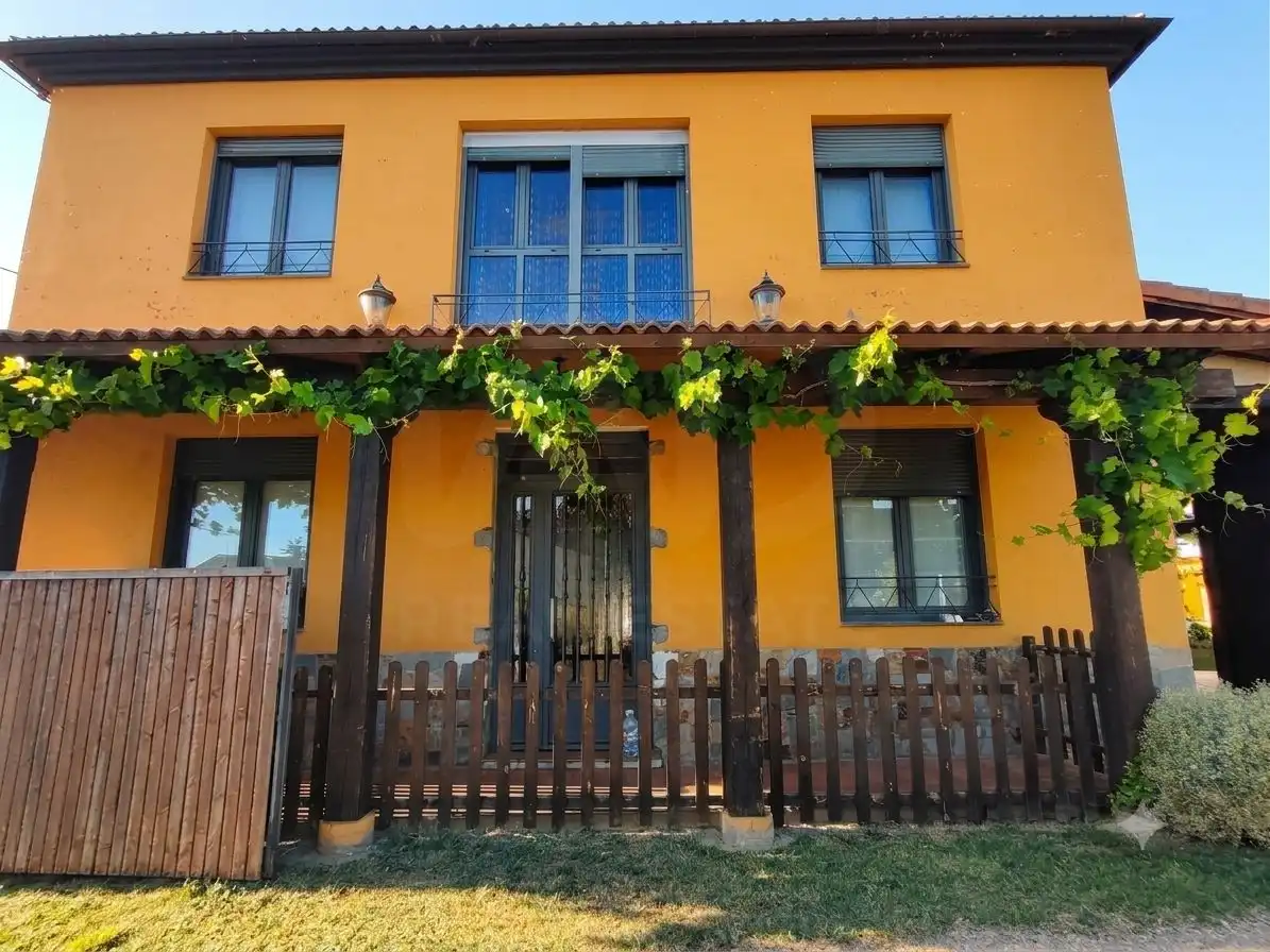 Xalet en venda a Villaobispo de Otero, imagen 2