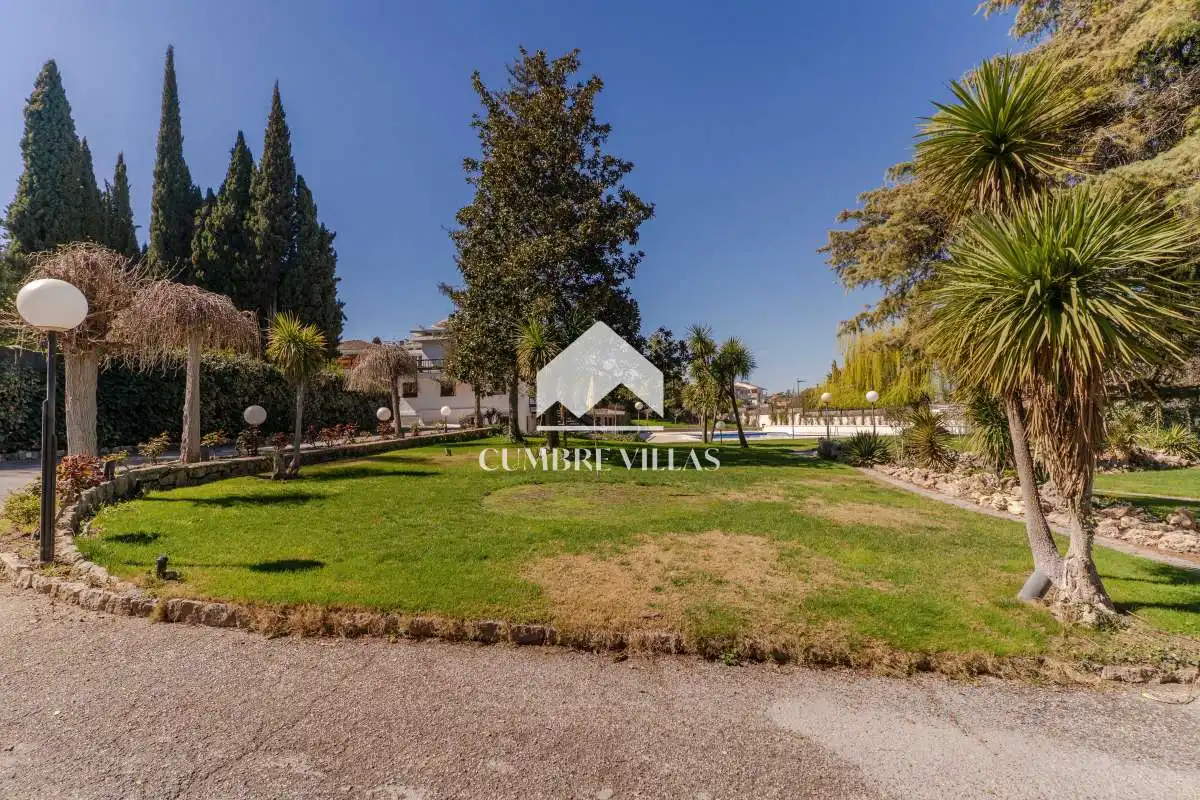 Houses for sale in Gójar  with Heating, Private garden and Terrace