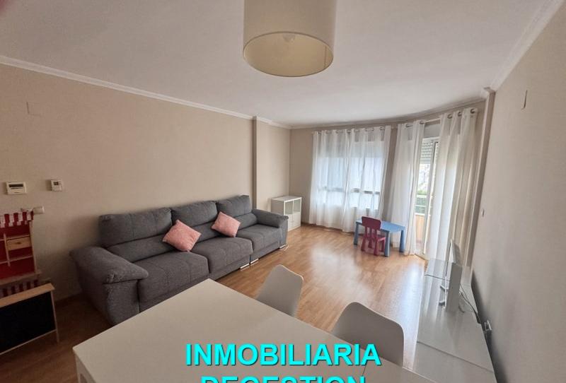 Foto 1 de Piso en venta en Calle Isabel la Católica, La Paz - Las Américas, Jaén