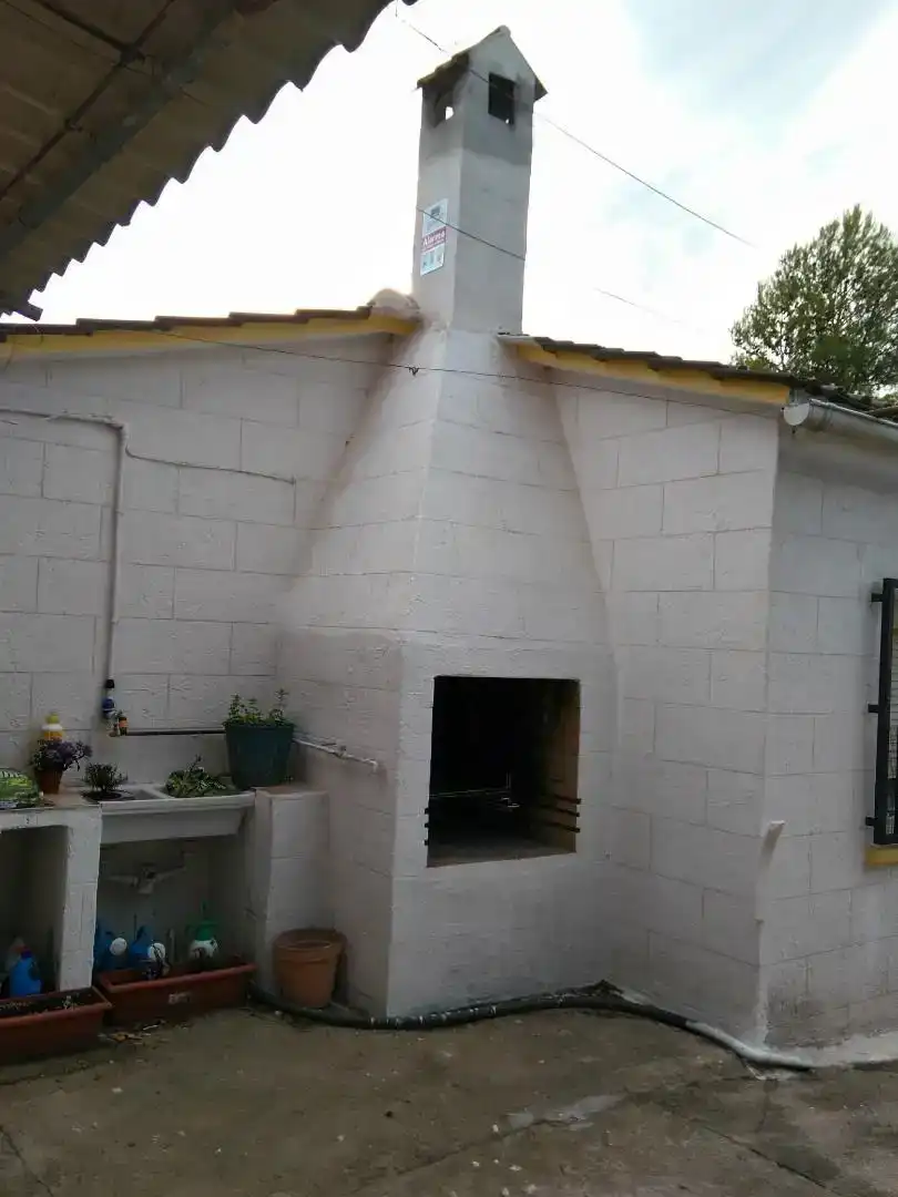 Vista exterior de Pis en venda en La Bisbal del Penedès amb Aire condicionat, Jardí privat i Parquet