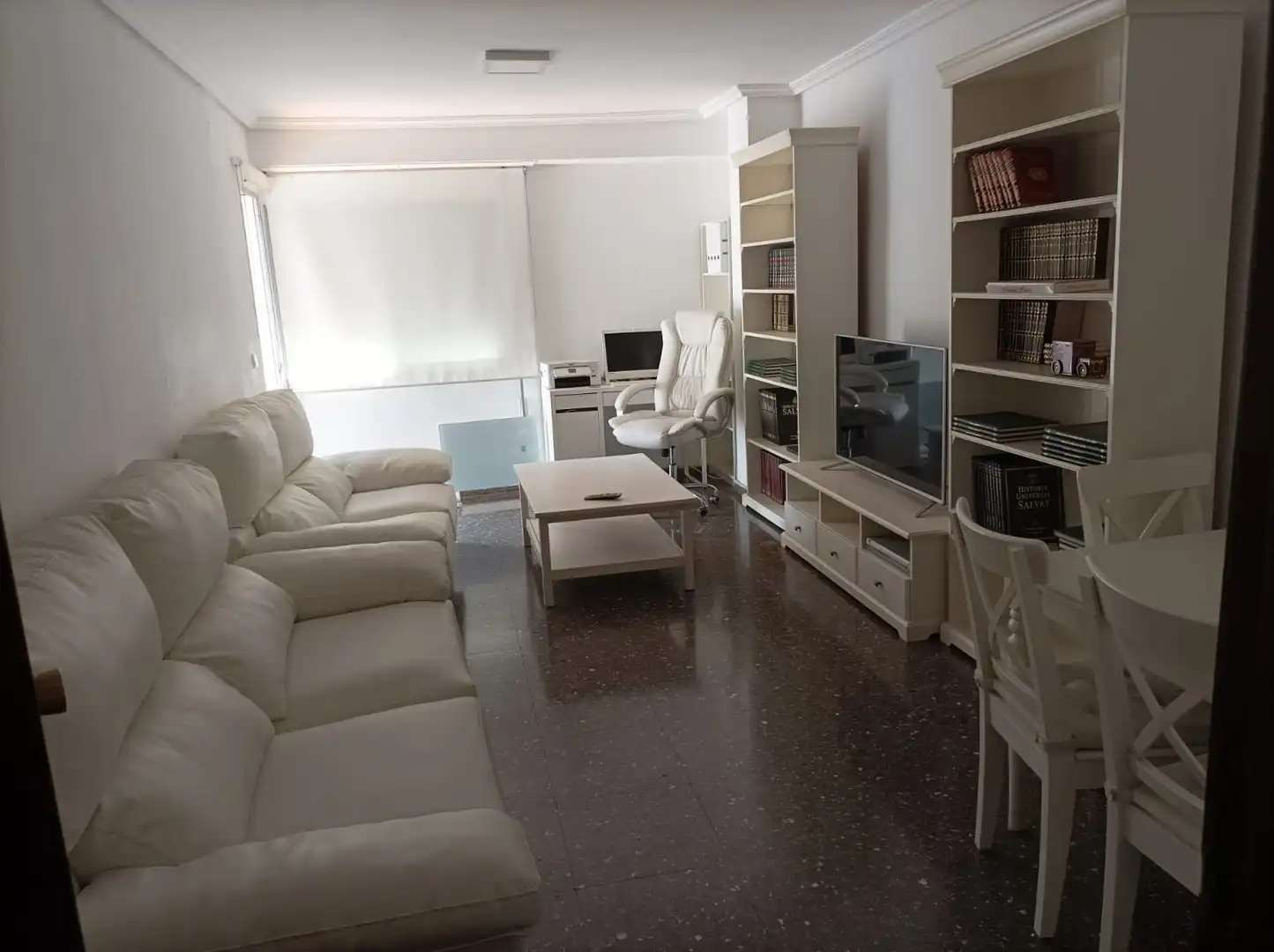 Wohnung mit Balkon zum Verkauf in Carrer de les Illes Canàries 60