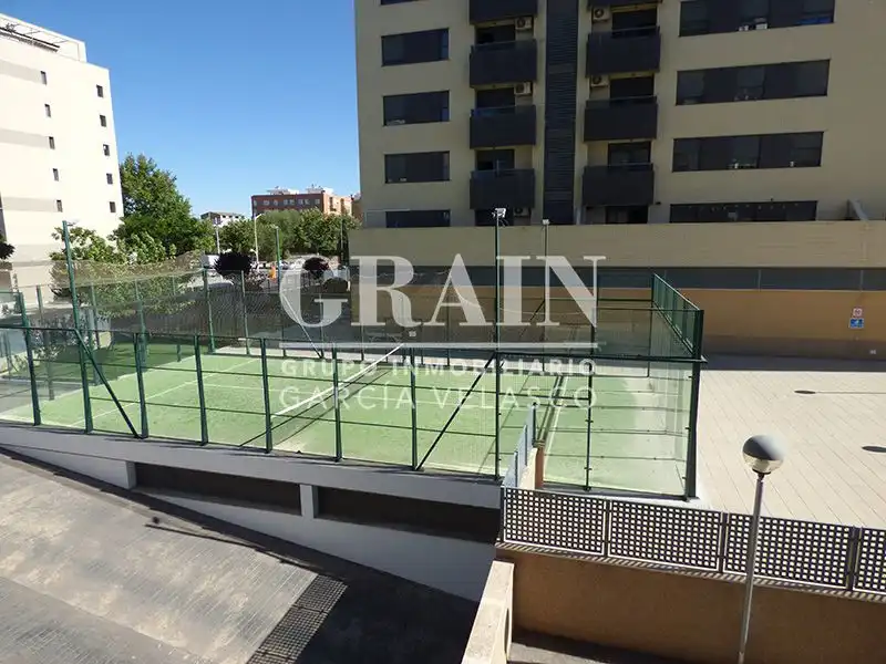 Jardín de Piso en venta en Albacete con Calefacción, Terraza y Trastero