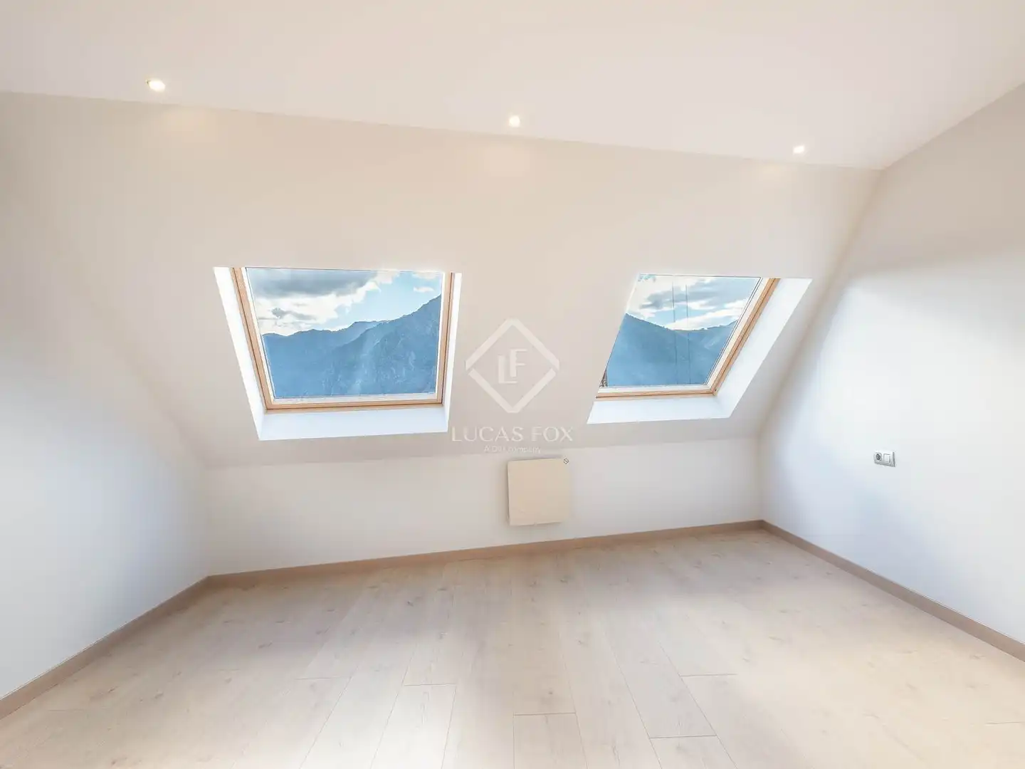 Schlafzimmer von Wohnung zum Verkauf in Escaldes – Engordany mit Heizung, Parkett und Terrasse